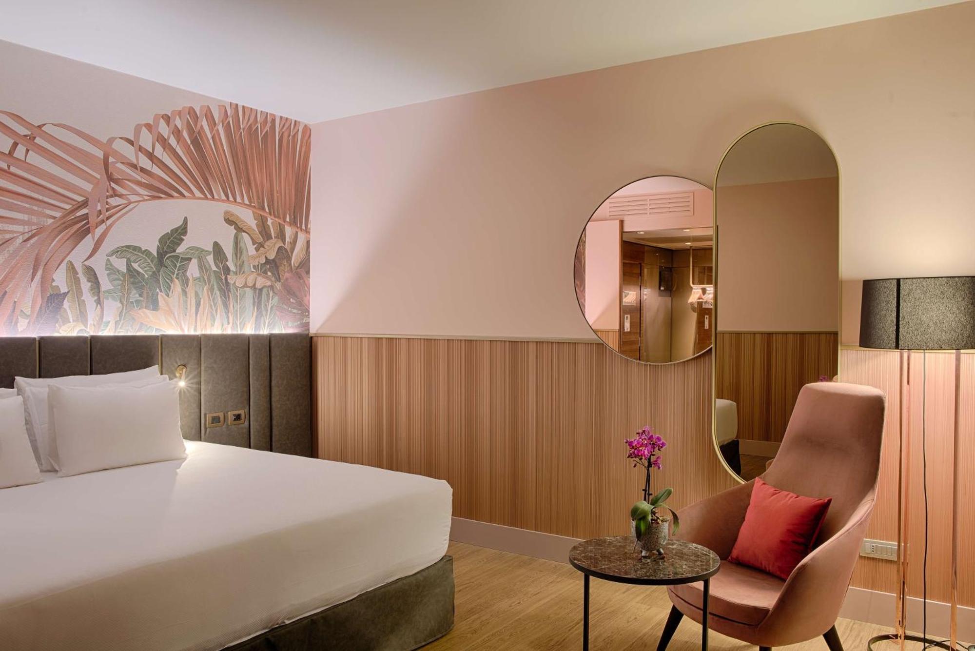 Nh Touring Hotel